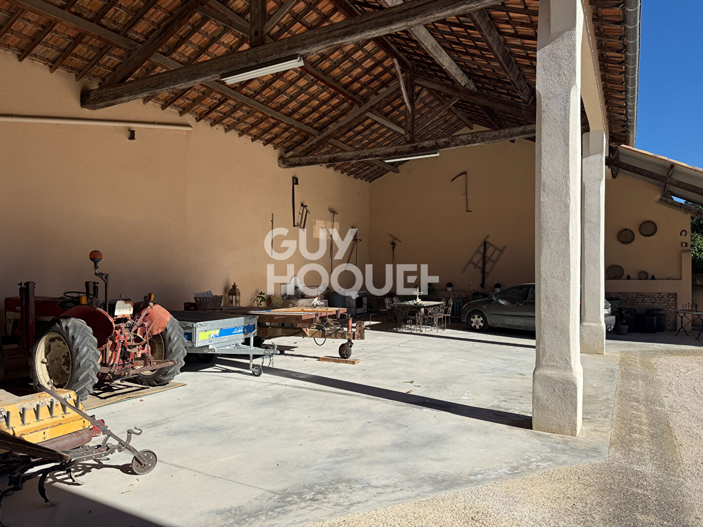 Maison bourgeoise Althen Des Paluds 20 pièces