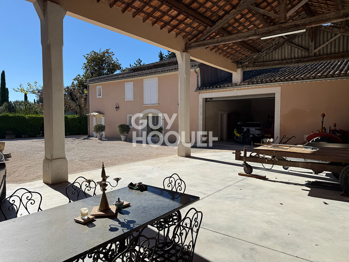 Maison bourgeoise Althen Des Paluds 20 pièces