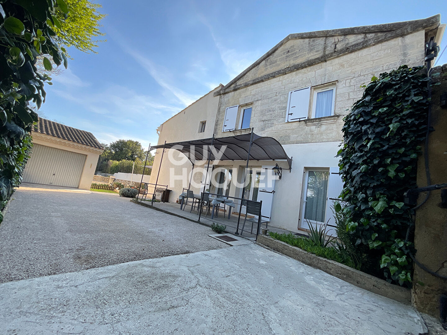 Charme et Prestige aux portes du centre d'Avignon