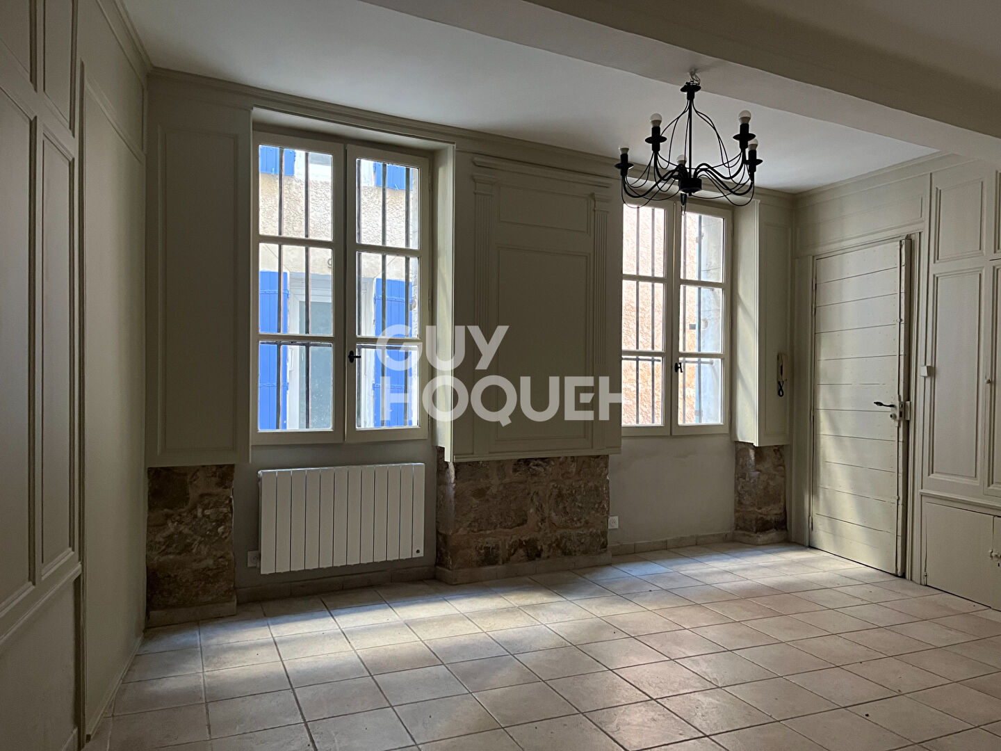 Charmant appartement de 3 pièces AVEC BALCON à L'Isle-sur-la-Sorgue !