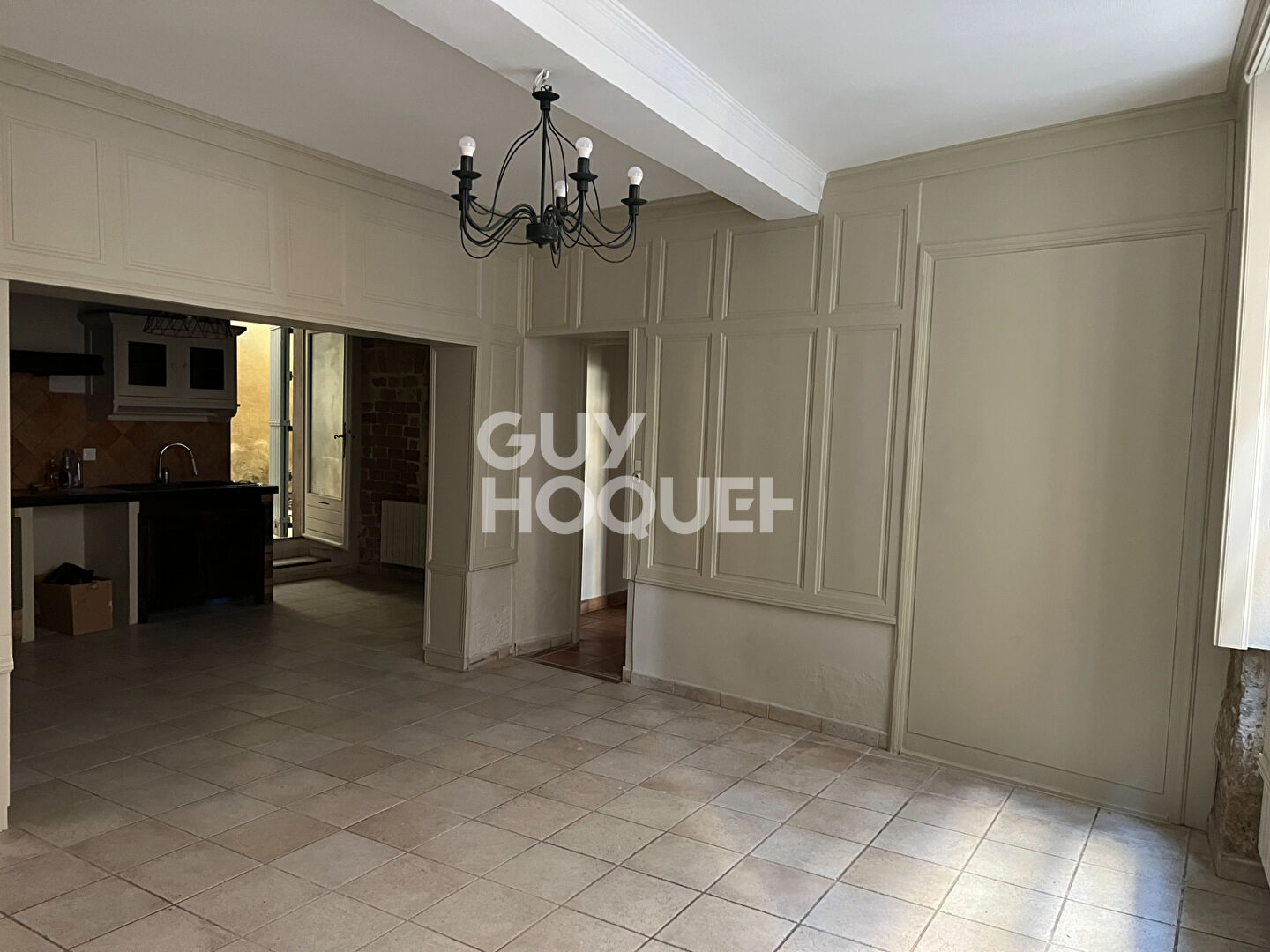 Charmant appartement de 3 pièces AVEC BALCON à L'Isle-sur-la-Sorgue !