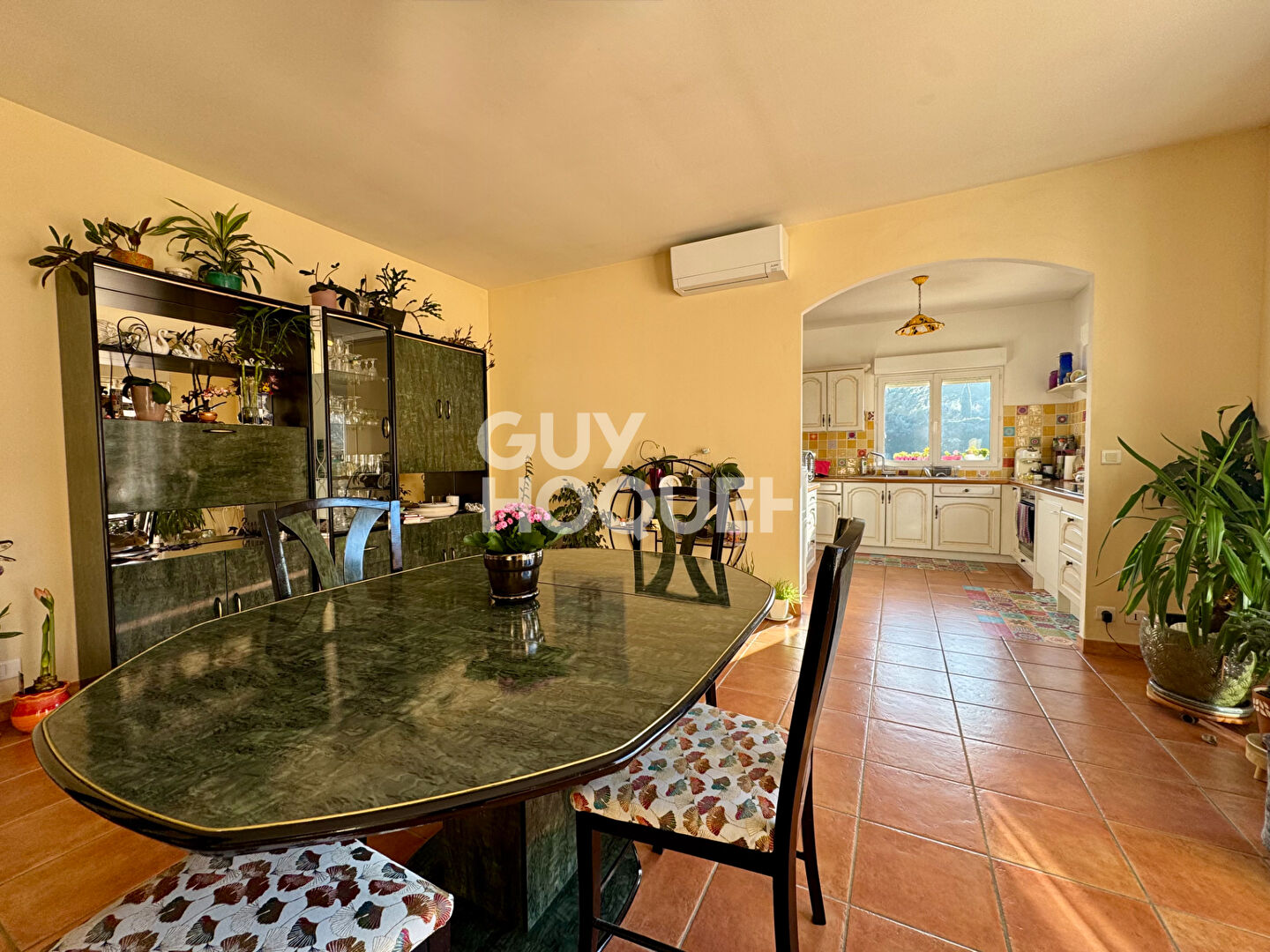 Maison Taillades 4 pièce(s) 147 m2