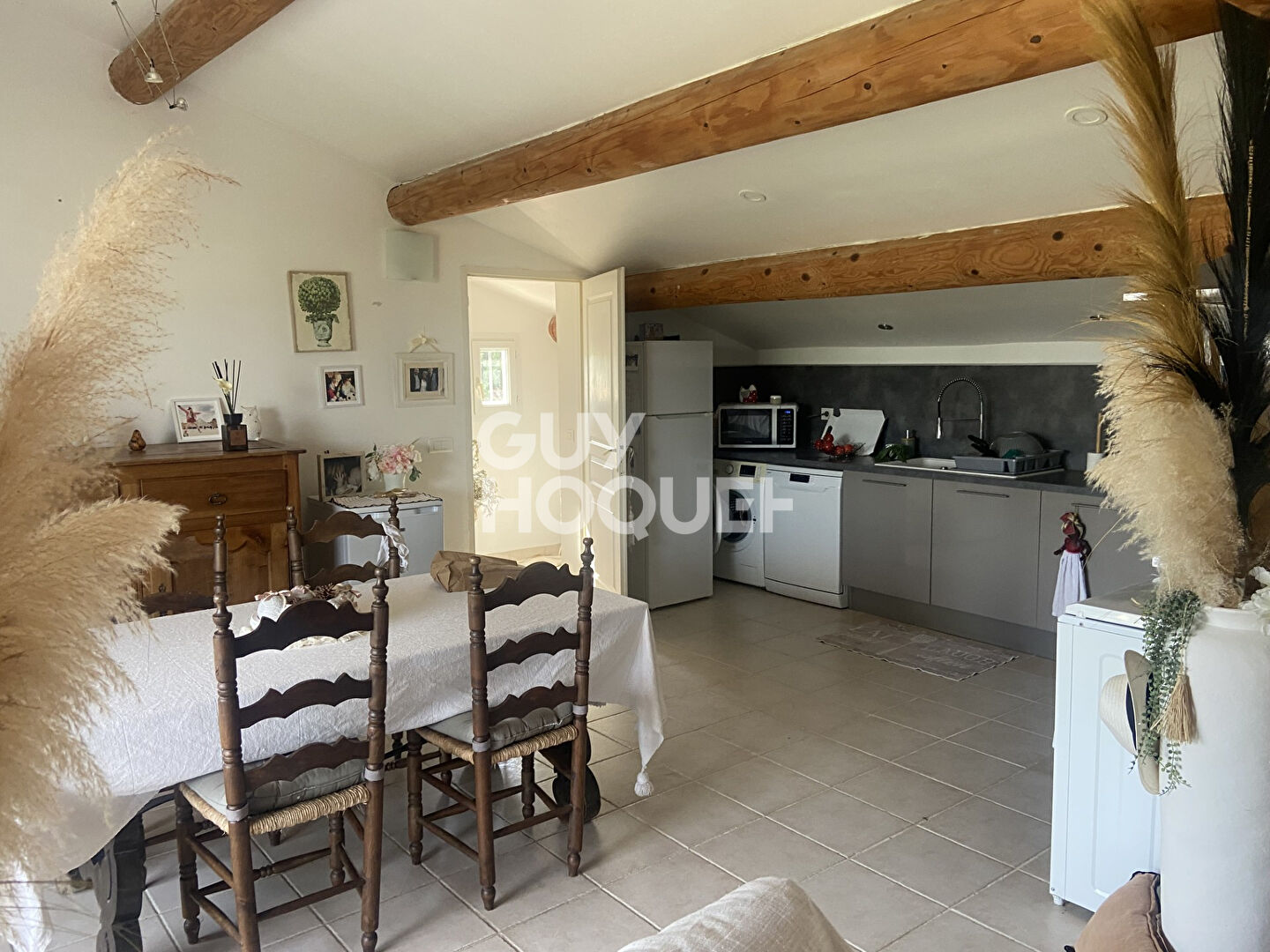 appartement  MEUBLE EAU ET ELECTRICITE COMPRISES - L'Isle-sur-la-Sorgue