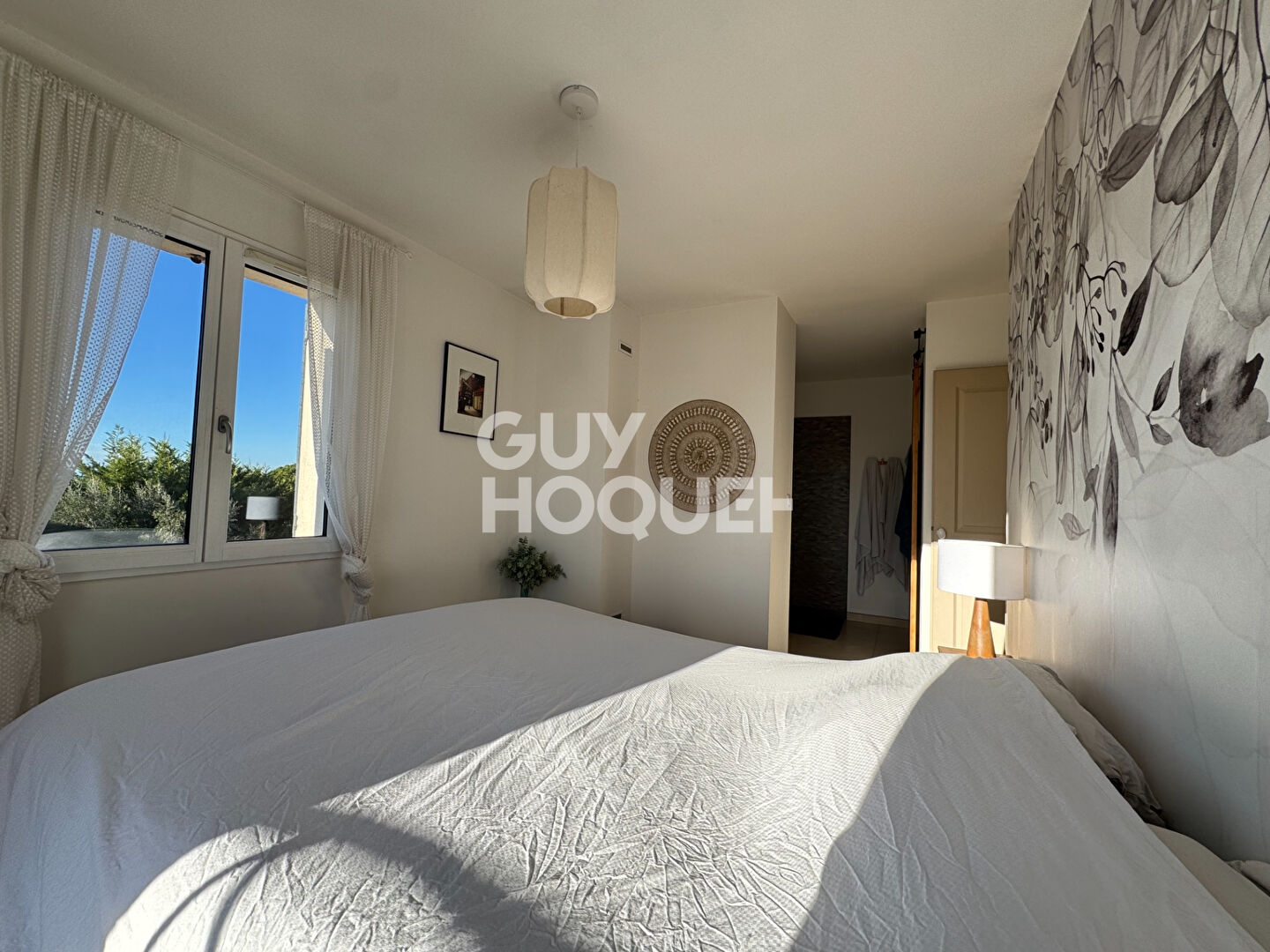 Maison récente T5 avec piscine.