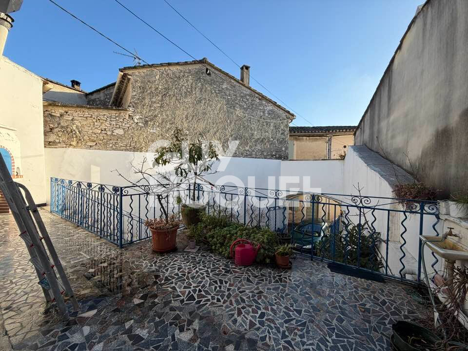 Le Thor  maison de ville de 2 logements