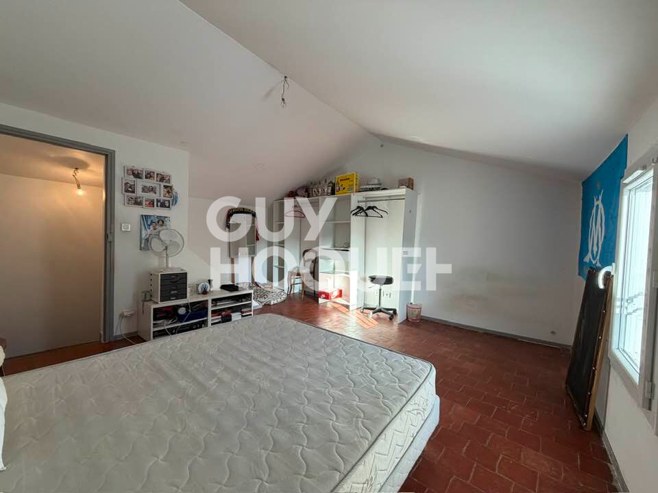 Le Thor  maison de ville de 2 logements