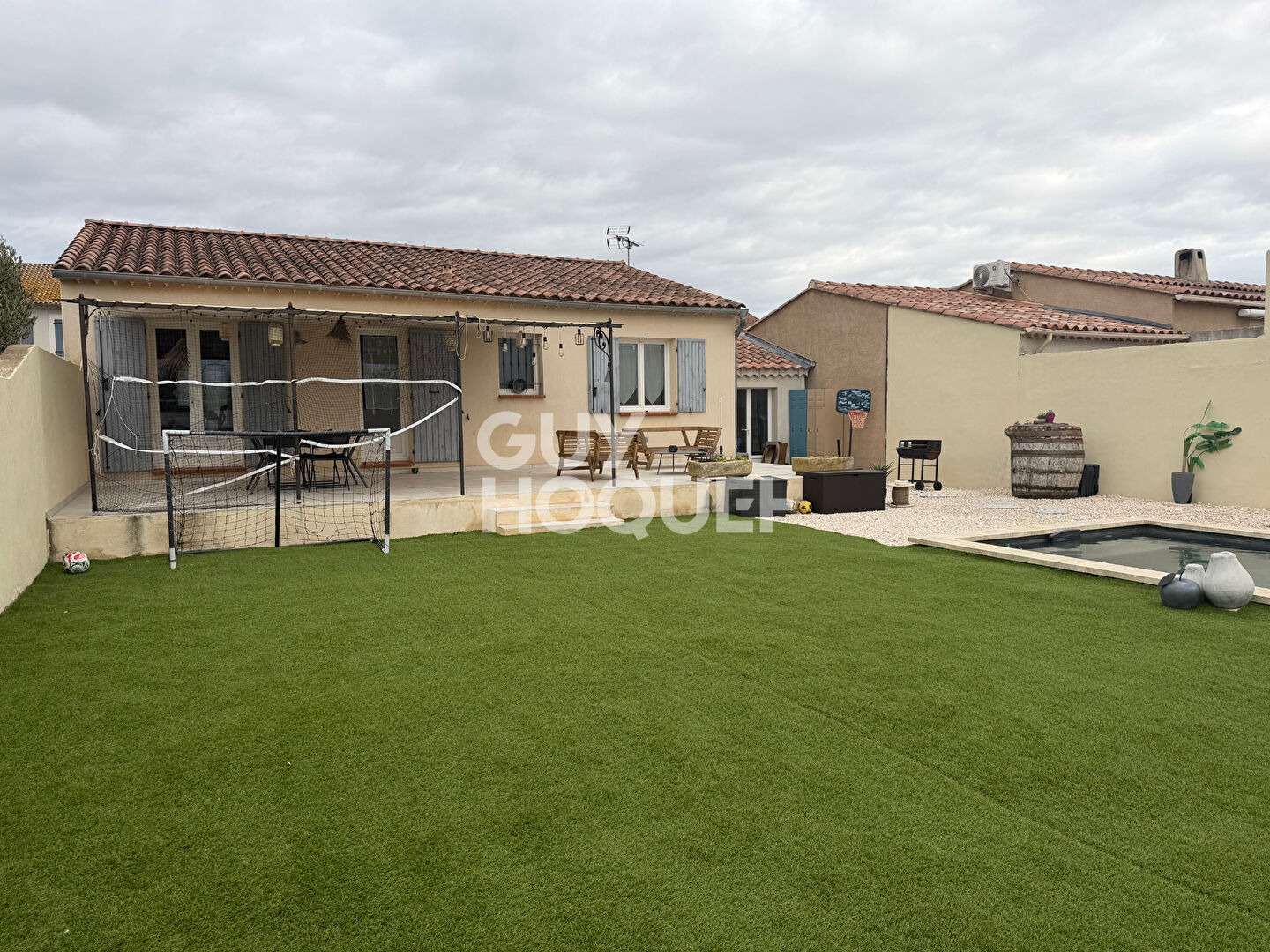 Charmante Maison à Vendre à Sorgues - 3 Chambres et Grand Jardin !