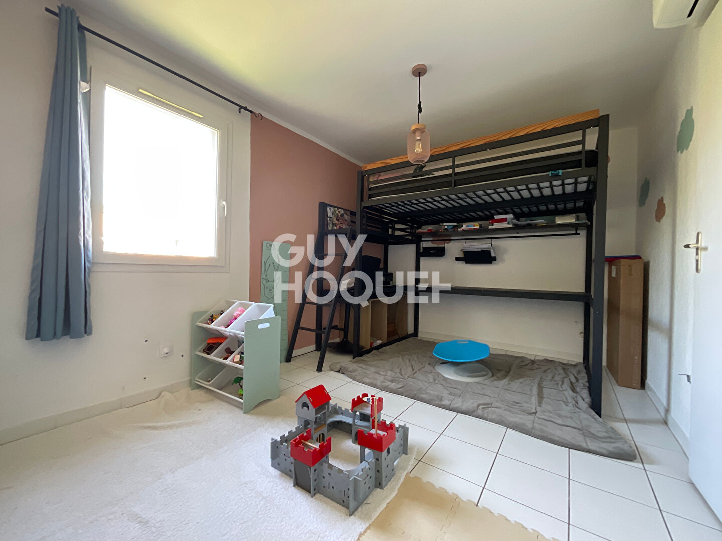 Maison individuelle au calme avec jardin arboré