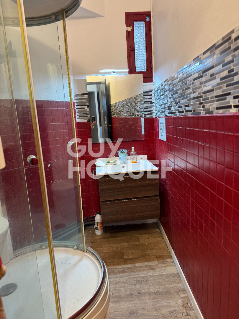 emplacement stratégique : Local commercial Cavaillon 131 m2