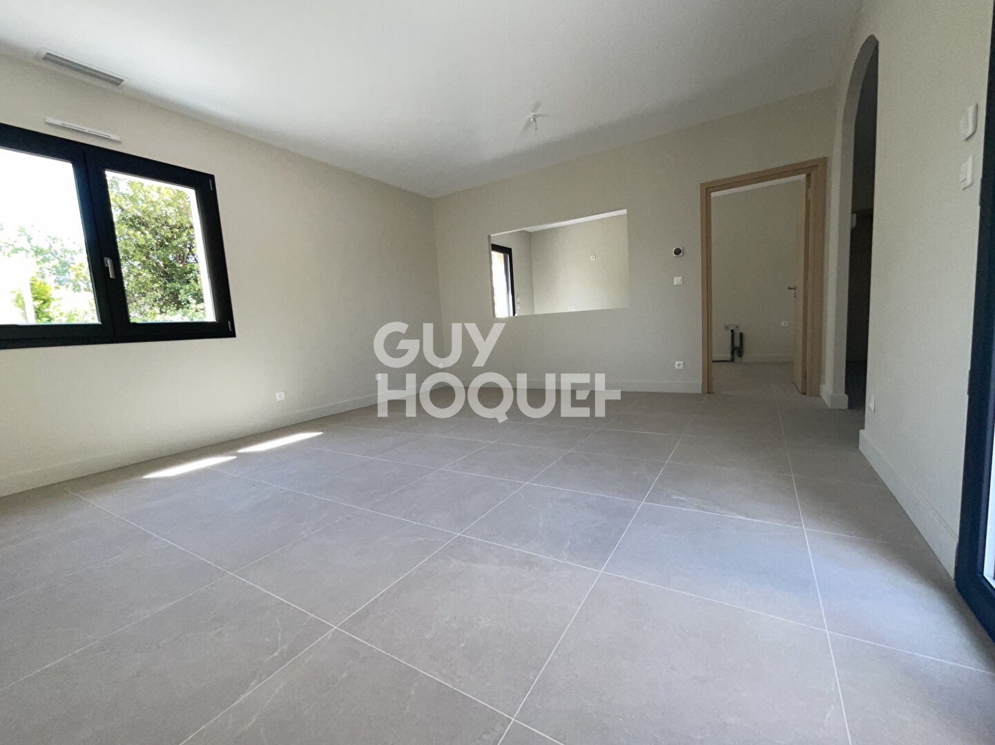 Maison neuve en cours de construction L Isle Sur La Sorgue PARTAGE DES EAUX