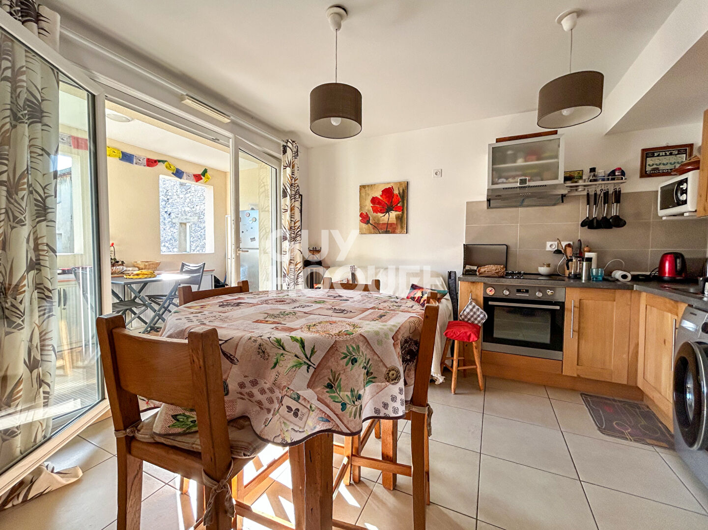 Appartement avec ascenseur, terrasse et parking centre ville de l'Isle sur la Sorgue