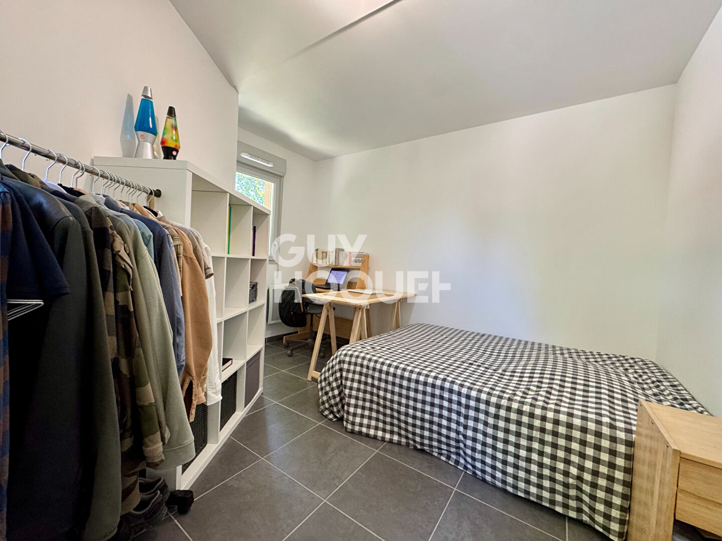Chateauneuf De Gadagne appartement récent avec ascenseur