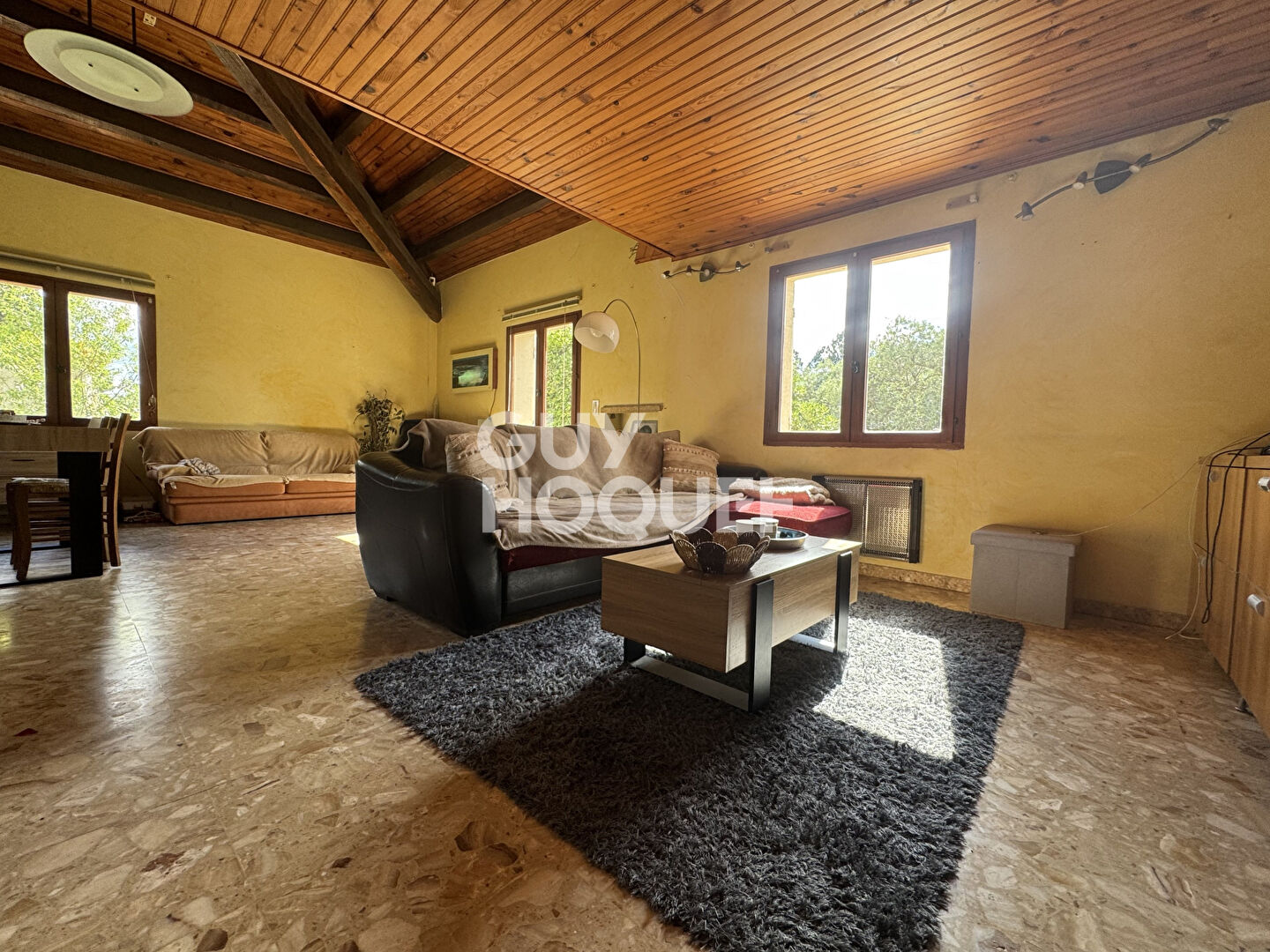 Appartement de plain pied de 115m² avec garage et terrain 250m²