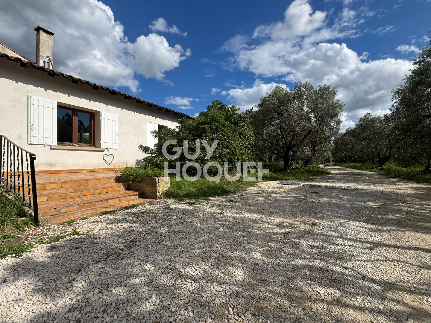 Appartement de plain pied de 115m² avec garage et terrain 250m²