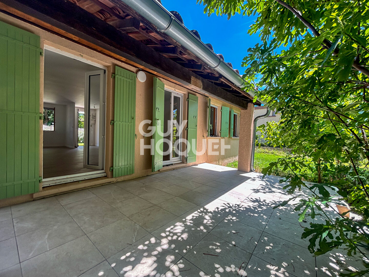 Maison plain pied L Isle Sur La Sorgue avec garage et terrain 870m²