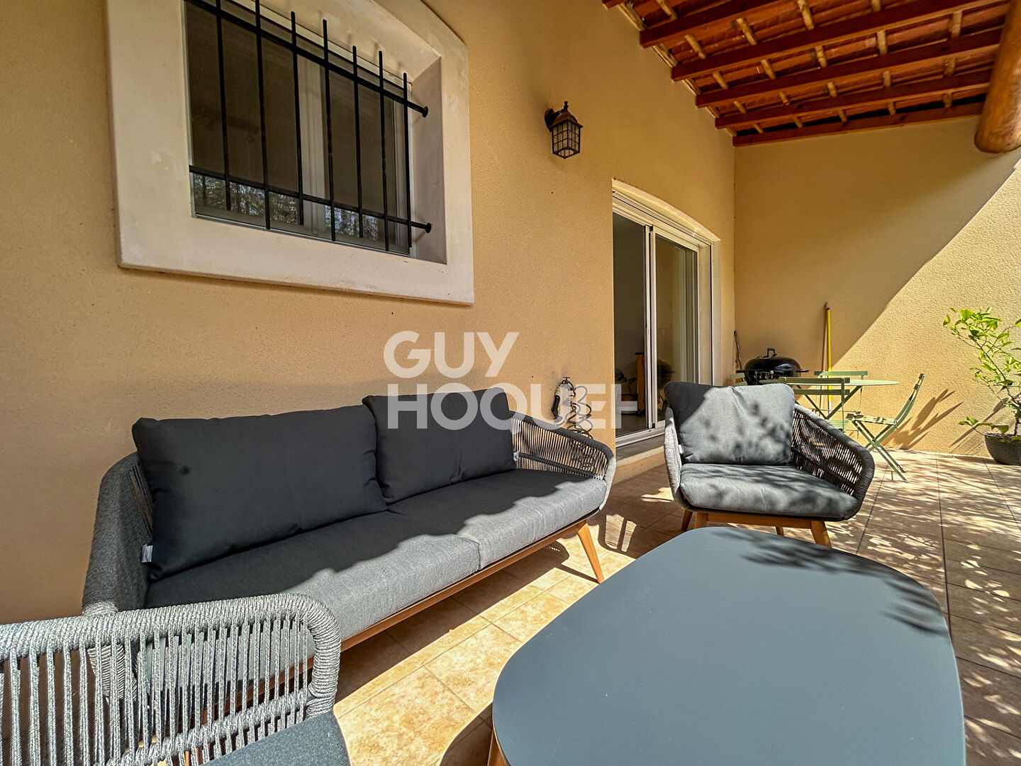 Maison avec jardin et garage à 10 minutes à pieds du centre du THOR