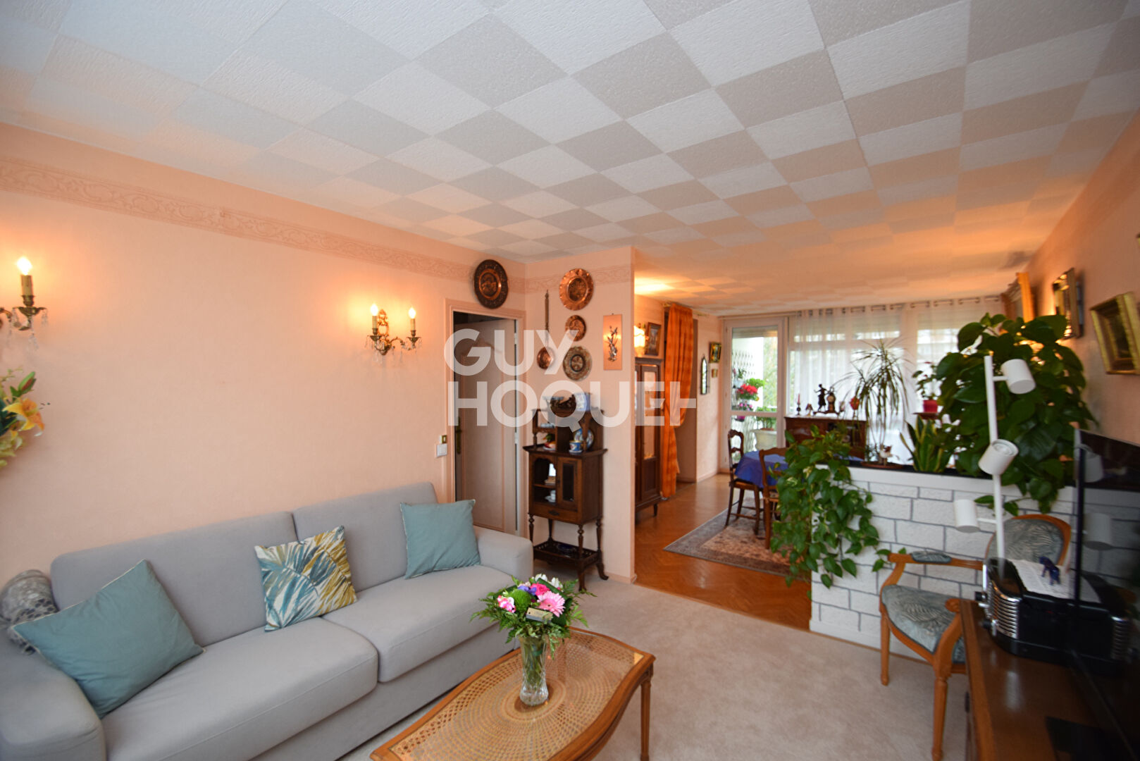 VENTE : appartement 4 pièces (69 m²) à SOTTEVILLE LES ROUEN