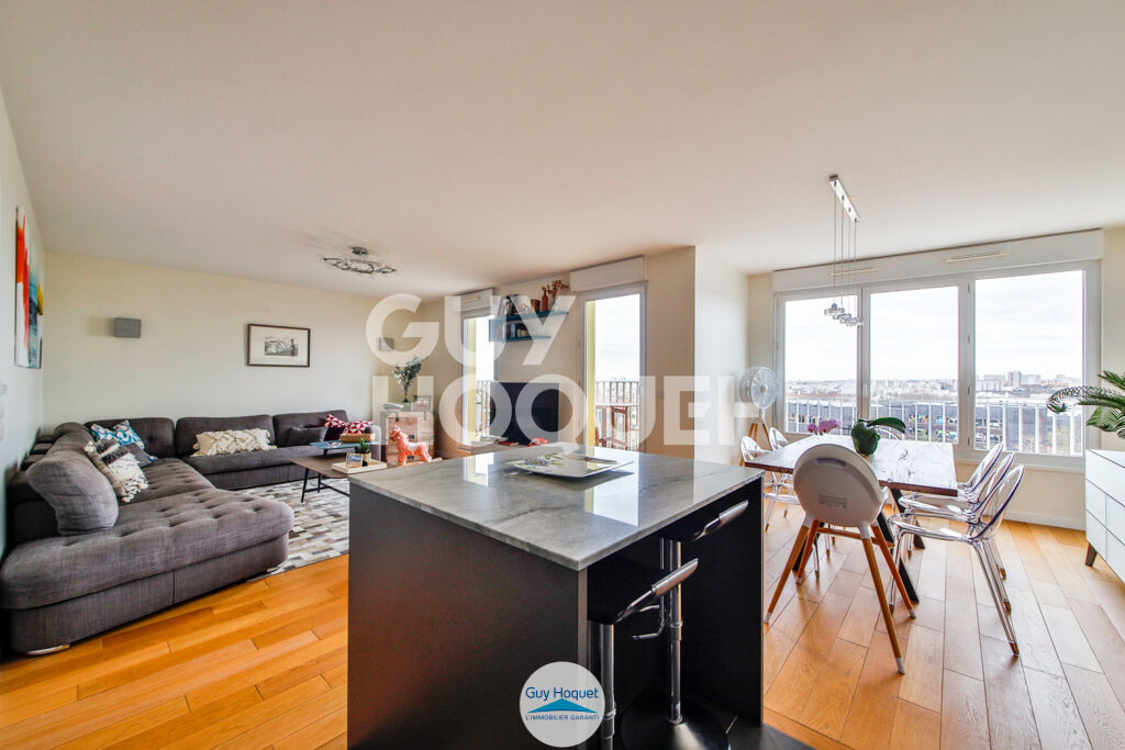 Appartement duplex dernier étage fort d'Issy 108 m2