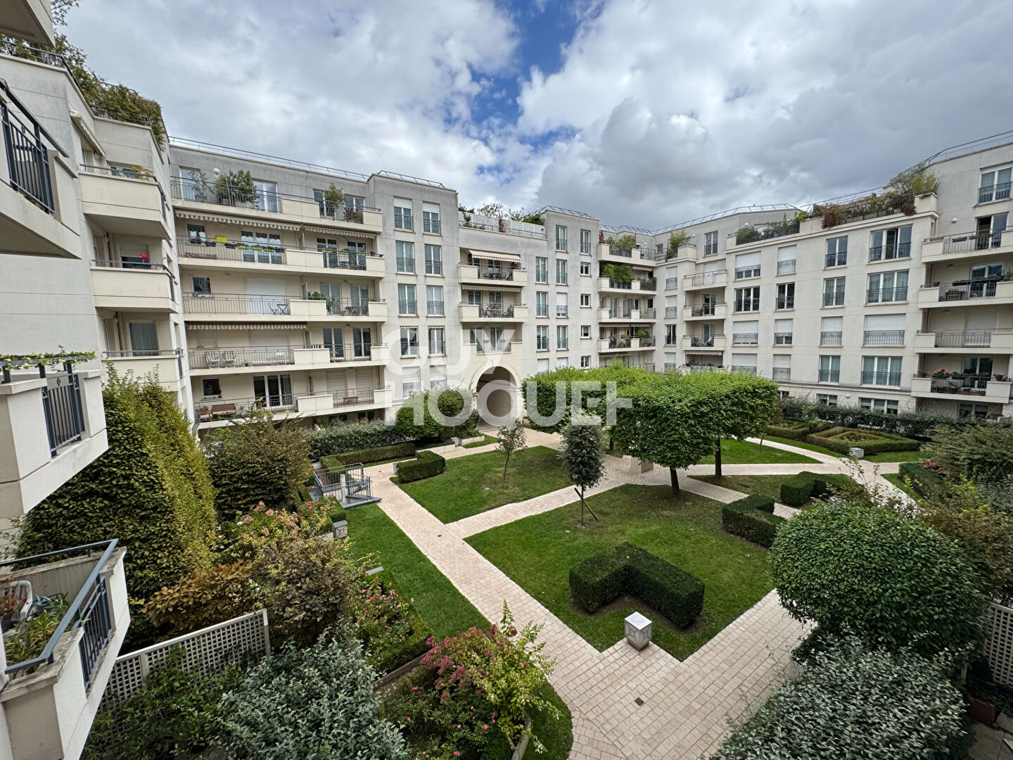 Appartement Issy Les Moulineaux 2 pièces meublé