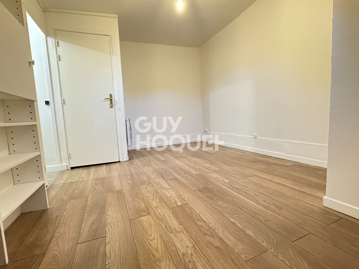 Studio Issy Les Moulineaux 12,62 m2 de surface habitable et 20,84 m² de surface au sol totale