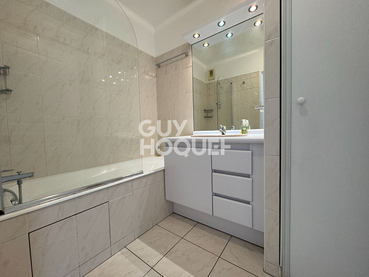 Appartement Issy Les Moulineaux 2 pièce(s) 51.41 m2