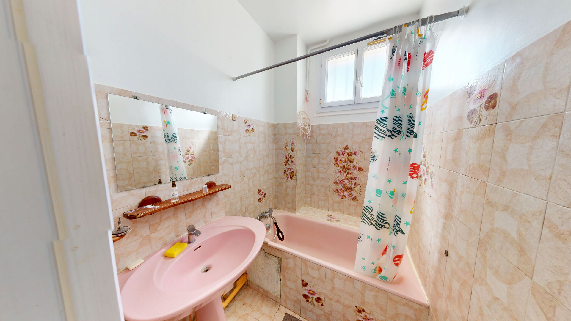 Appartement T2 à fort potentiel et idéalement situé à Ivry Sur Seine