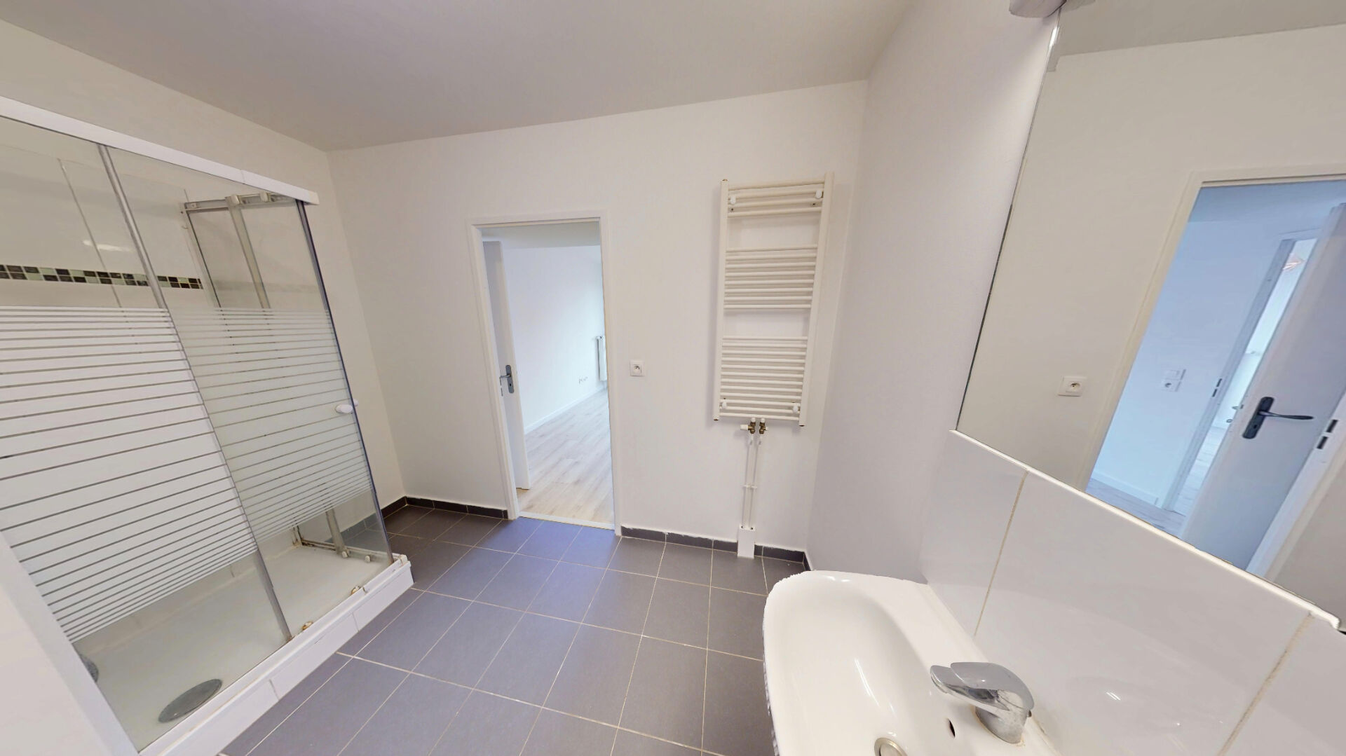 Appartement T2 de 40.14 m2 vendu occupé BBC Ivry Sur Seine