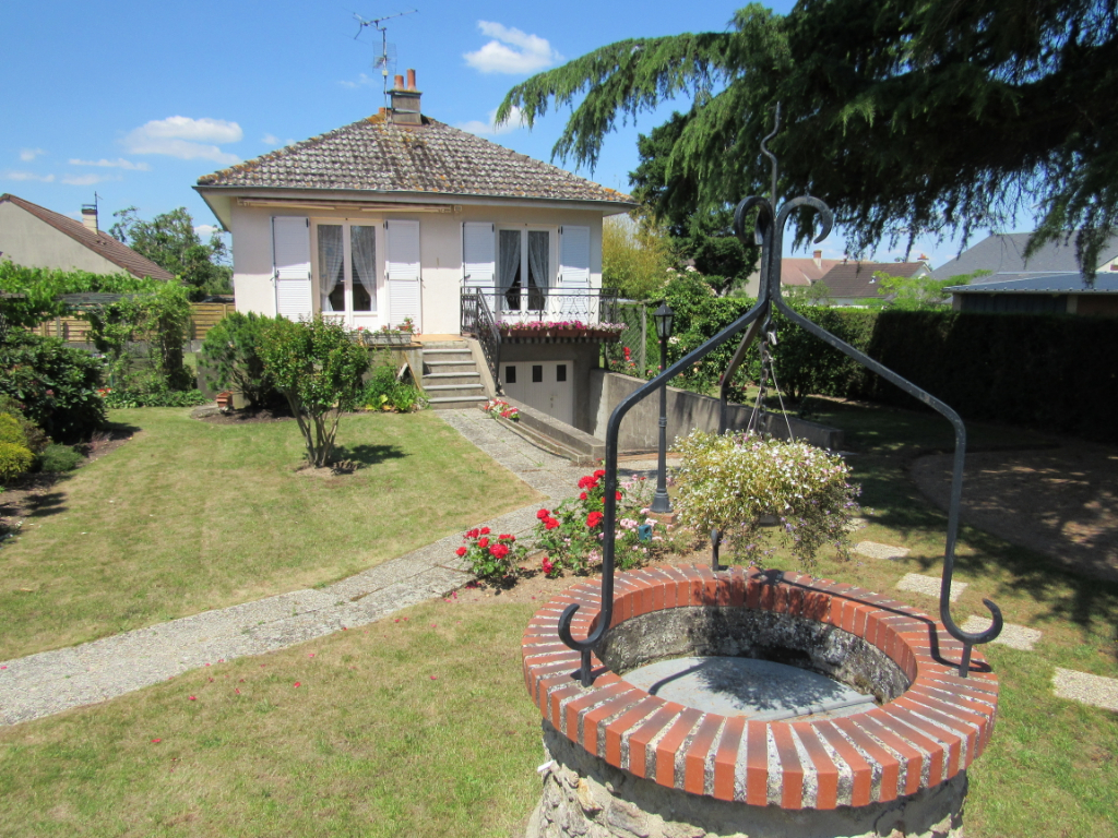 Vente d'une maison 3 pièces à SAINT DENIS DE L HOTEL