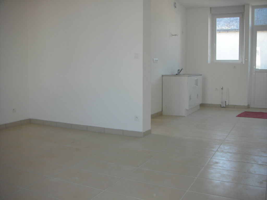 SAINT DENIS DE L'HOTEL