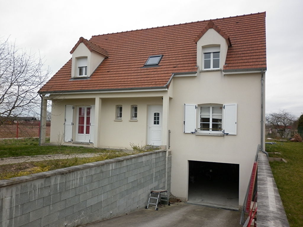 SAINT DENIS DE L'HOTEL