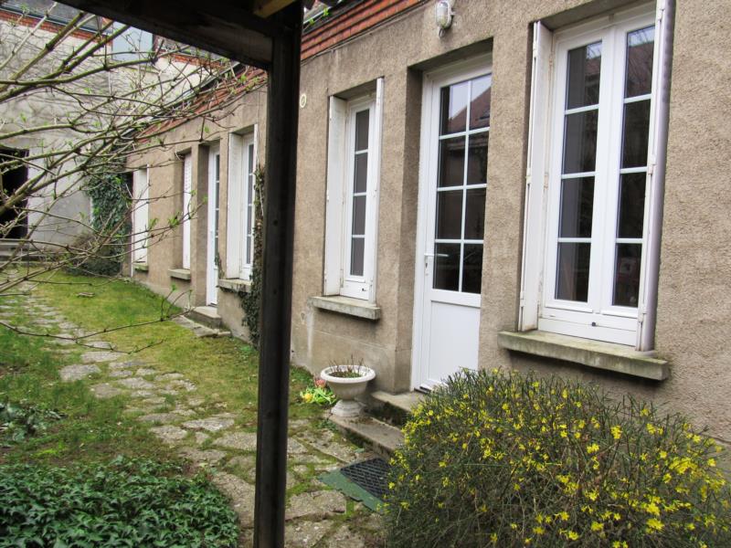 SAINT DENIS DE L'HOTEL