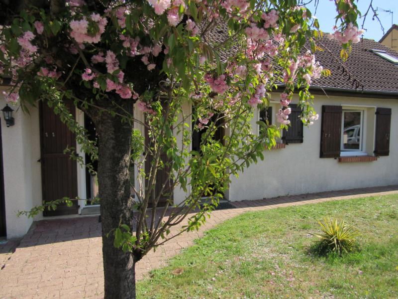 Saint Denis de l'Hotel