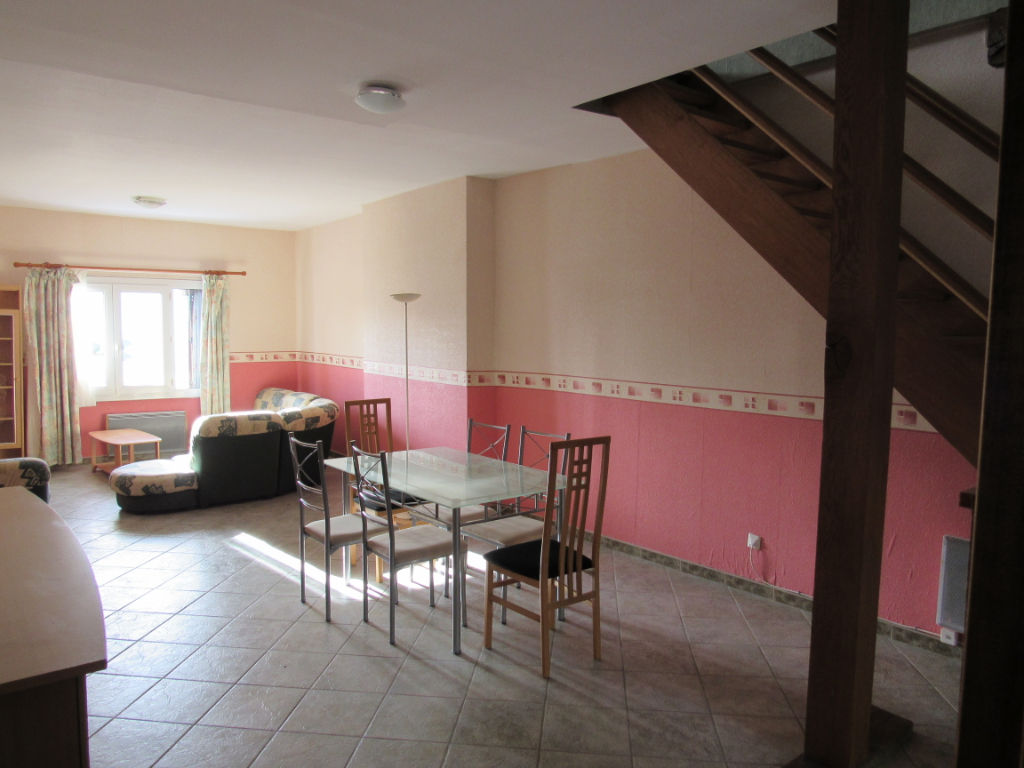 Appartement Saint Denis De l'Hôtel 3 pièces de 65 m2