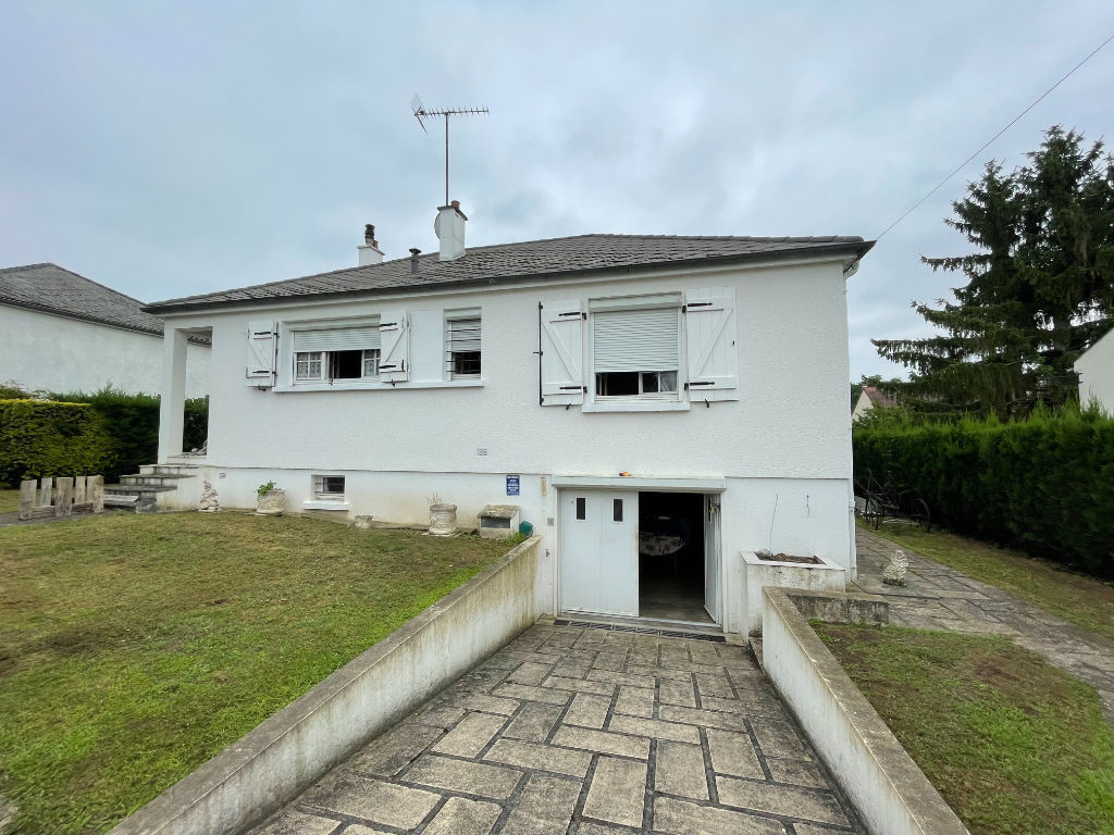 CHALETTE SUR LOING : maison 3 pièces à vendre