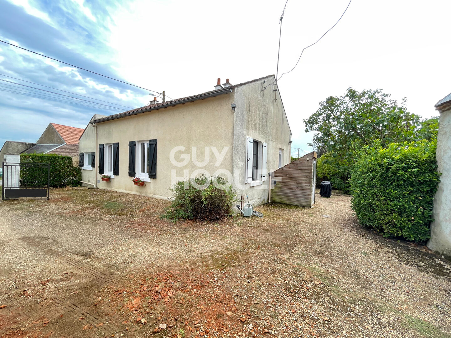 Maison F4 avec dépendances