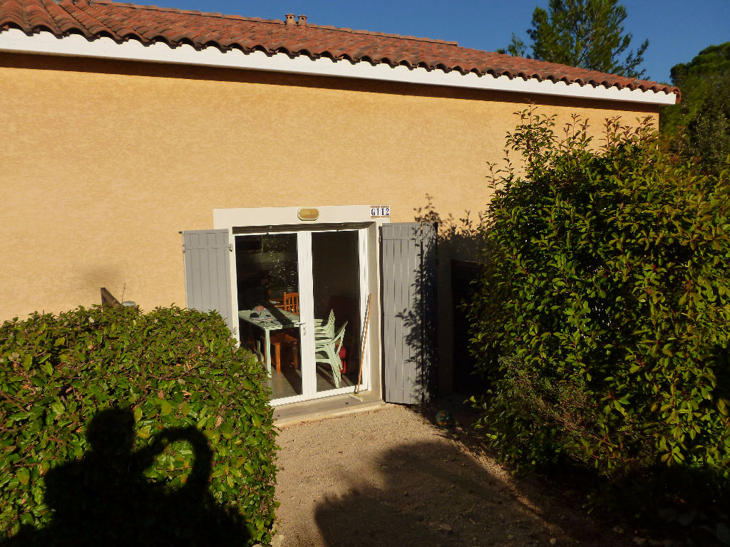 Maison 2 pièces d'environ 30 m² à vendre à CALVISSON (30420).