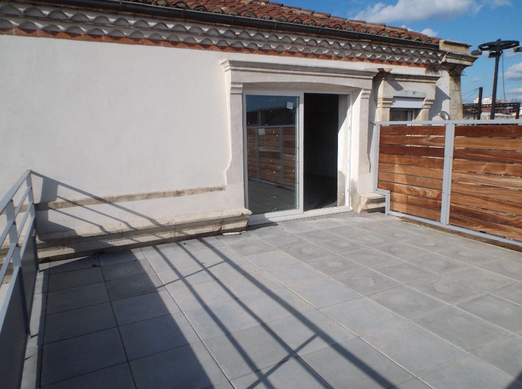 Appartement Nimes 5 pièce(s) 185 m², terrasse et 2 parkings
