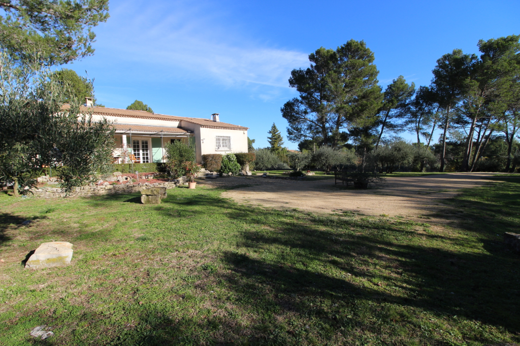 Nîmes Villa T5 secteur Font Chapelle