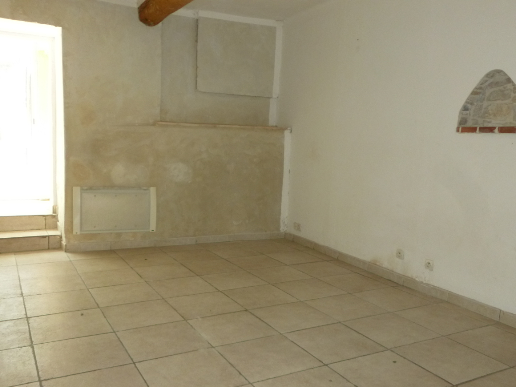 Bernis, appartement 65m2, 3 pièces rez de jardin