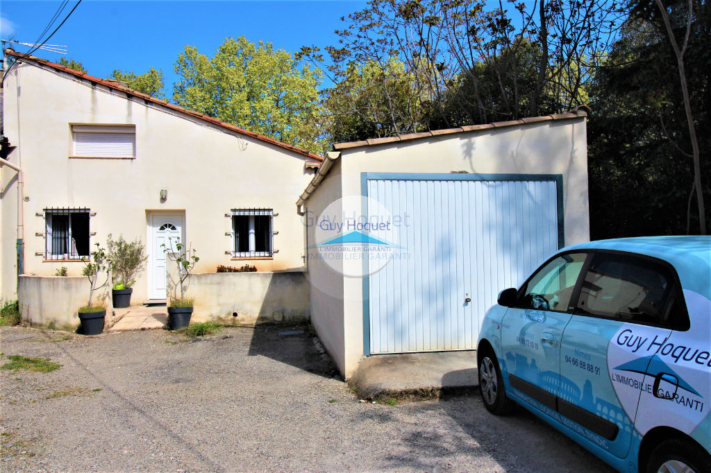 Maison Nîmes 3 pièces cour et garage