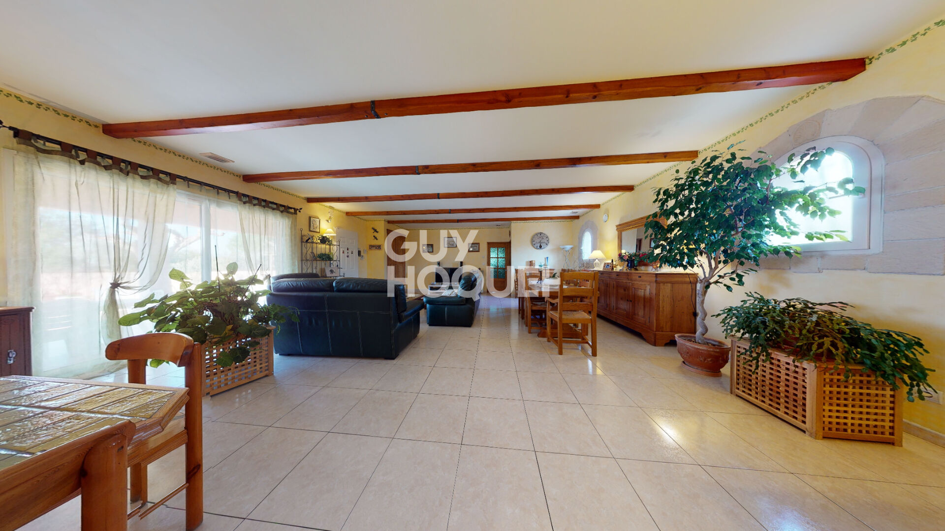 Marsillargues, Maison de plain pied d'env. 140 m², piscine hors sol et  garage