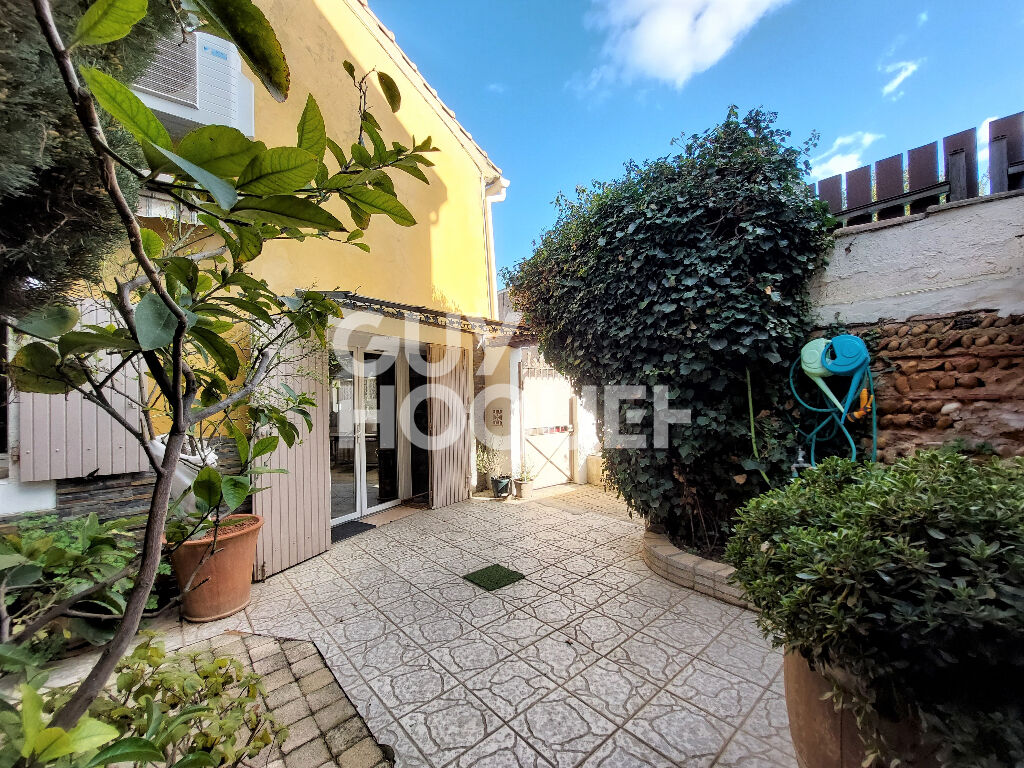 Maison à Bouillargues, 3 chambres piscine et stationnements