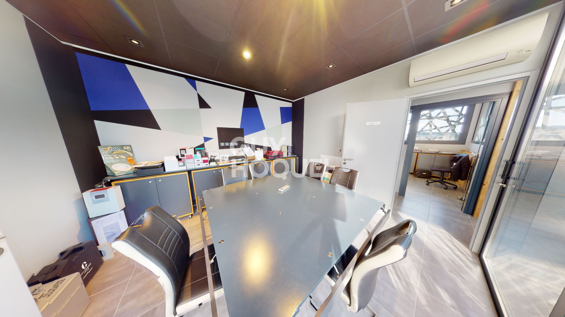 A LOUER DEUX BUREAUX PROFESSIONNELS - CALVISSON