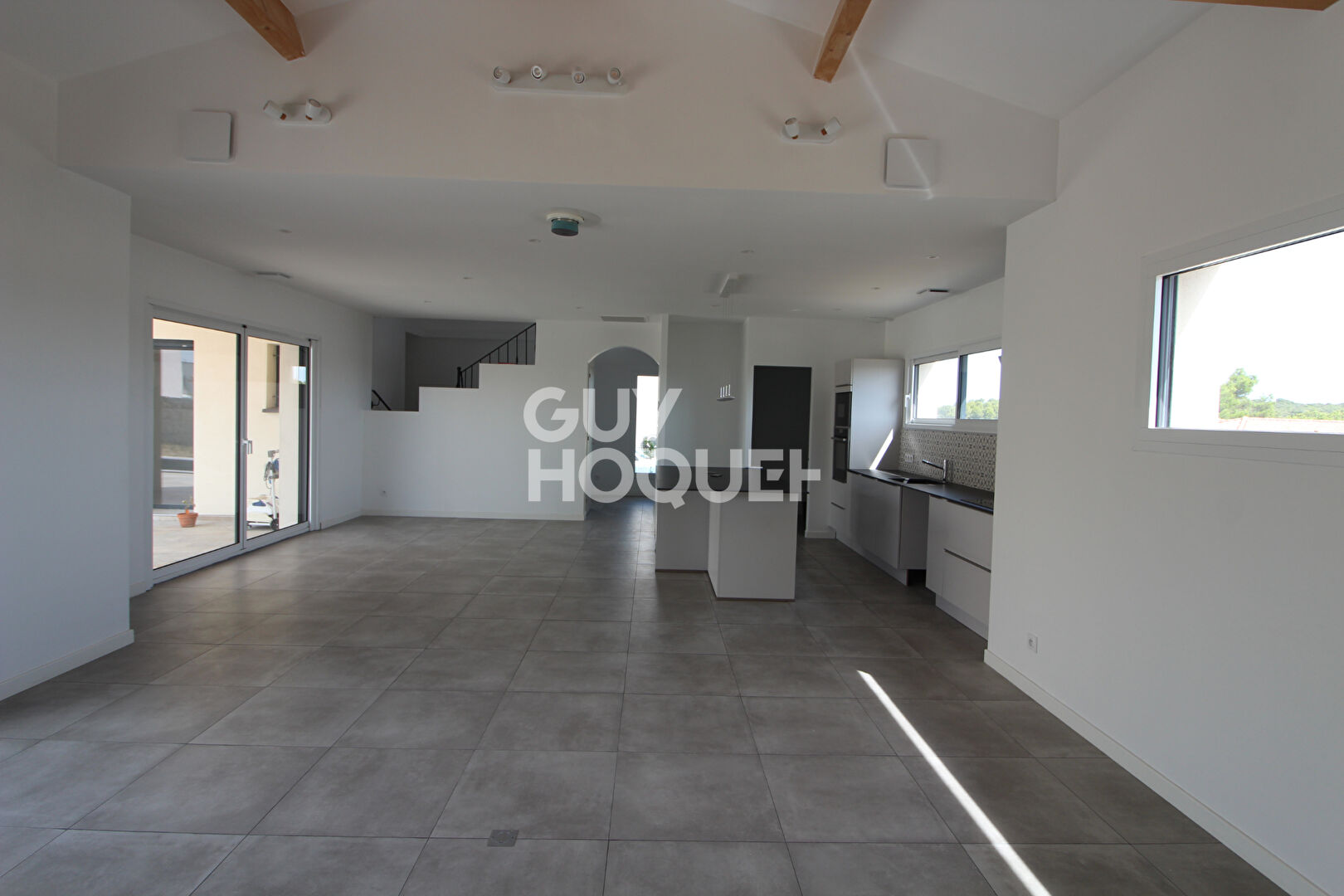A LOUER  MAISON 150M² SECTEUR  PETIT VEDELIN