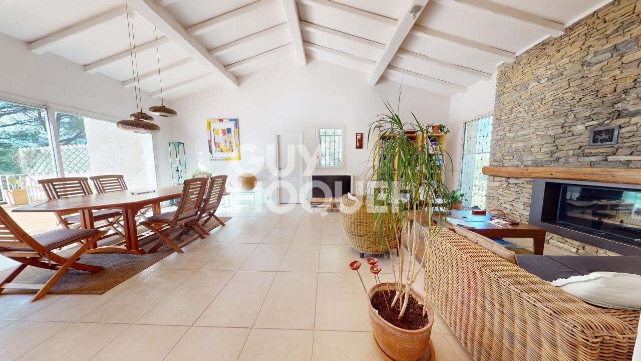 Maison Caveirac 4 chambres piscine  jardin arboré