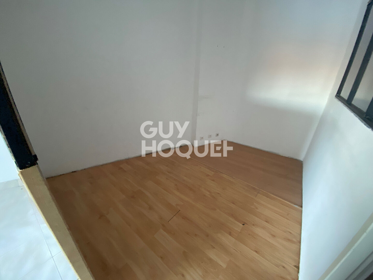 Local commercial Saint Maximin La Sainte Baume 1 pièce(s)