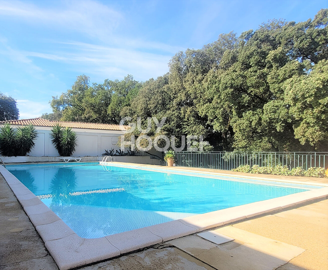 Maison spacieuse à vendre à MUS - 11 pièces et piscine !