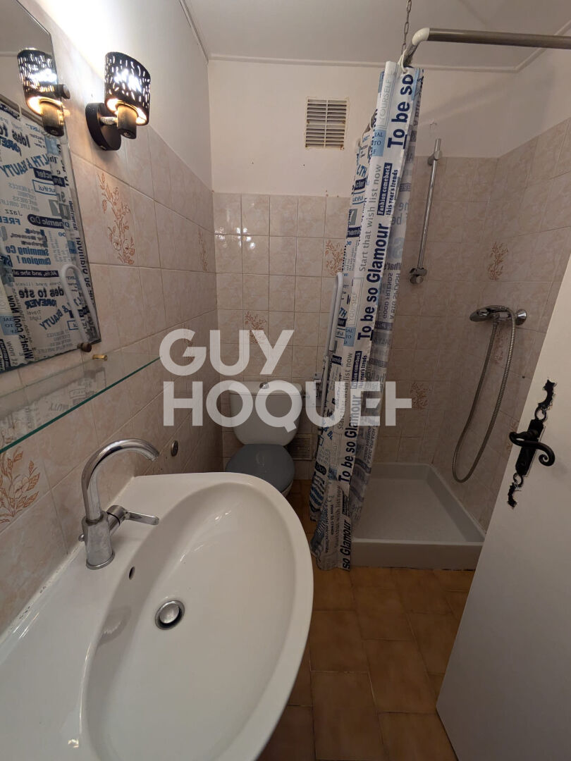 À louer : Studio de 30 m²  en REZ DE CHAUSSEE à Vins-sur-Caramy