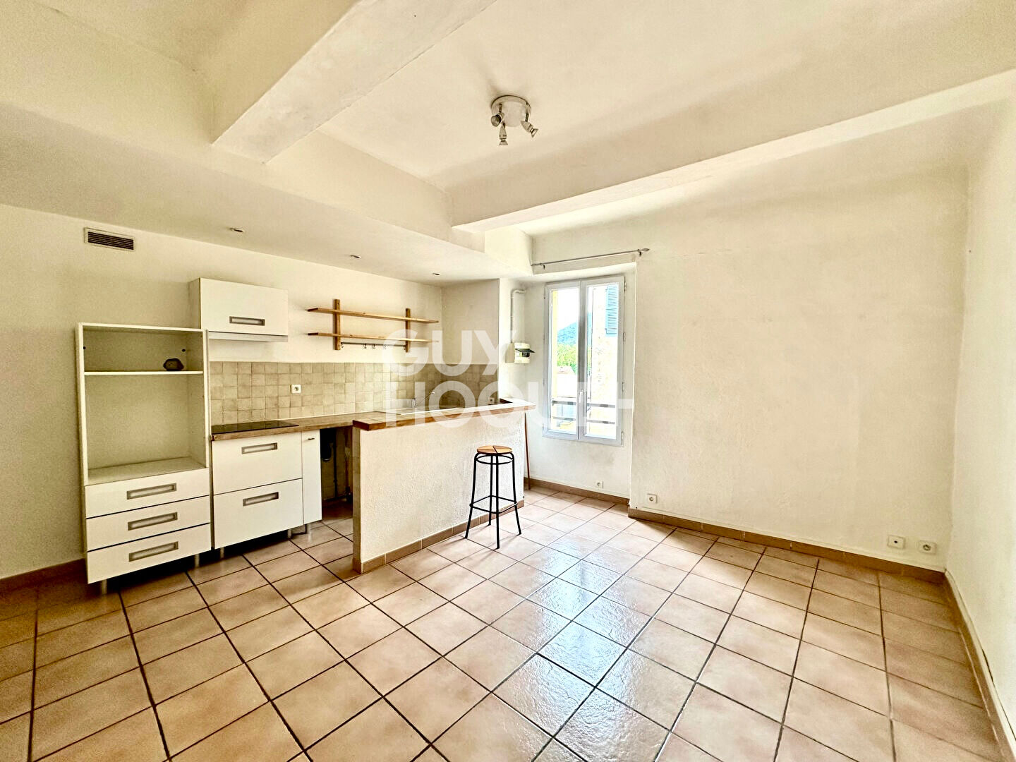 SOUS OFFRE : Maison de village 164 m² - Tourves