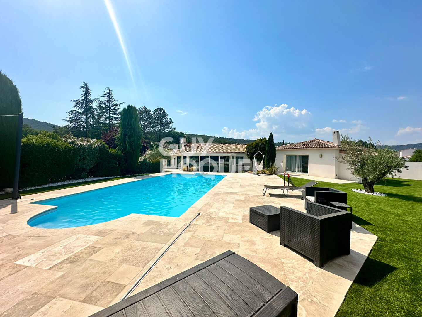 Villa Nans Les Pins 7 pièces 190 m2 (SOUS COMPROMIS)